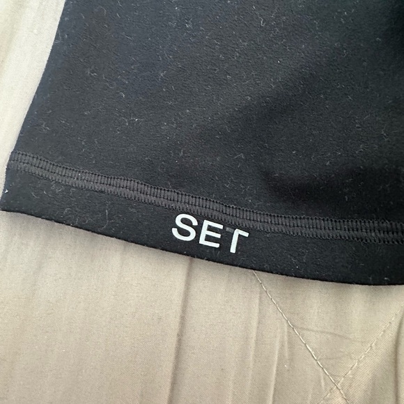 Set Active Bike Shorts - Picture 3 of 3